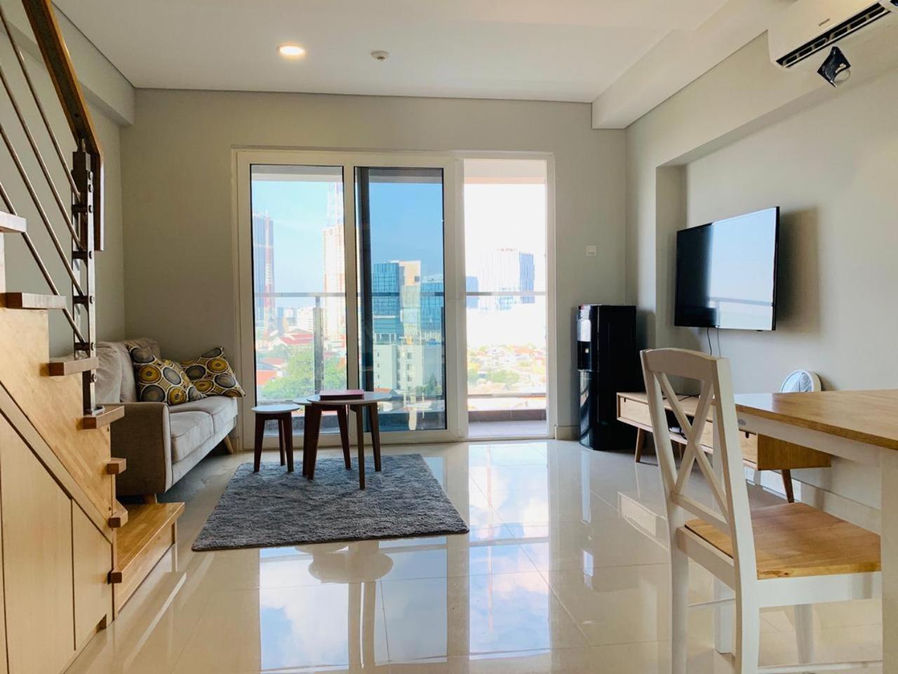 Sewa Maqna Meruya Kebon Jeruk Puri Indah Loft Apartemen